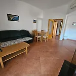 Kaja Lägenhet *