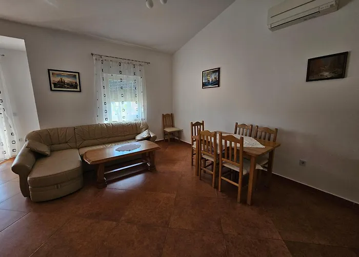 Kaja Pula